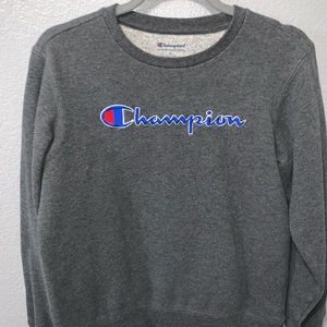 champion pull over sweatshirt🤍